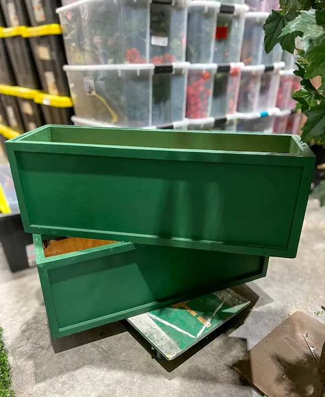Planter trough