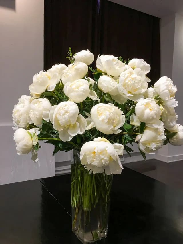Floral arrangement 28