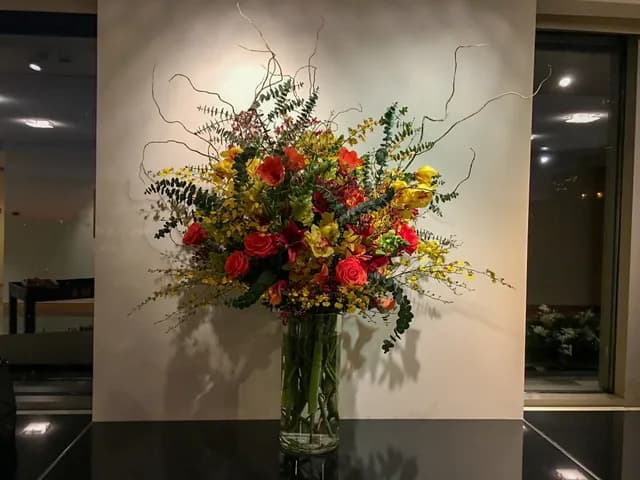 Floral arrangement 36