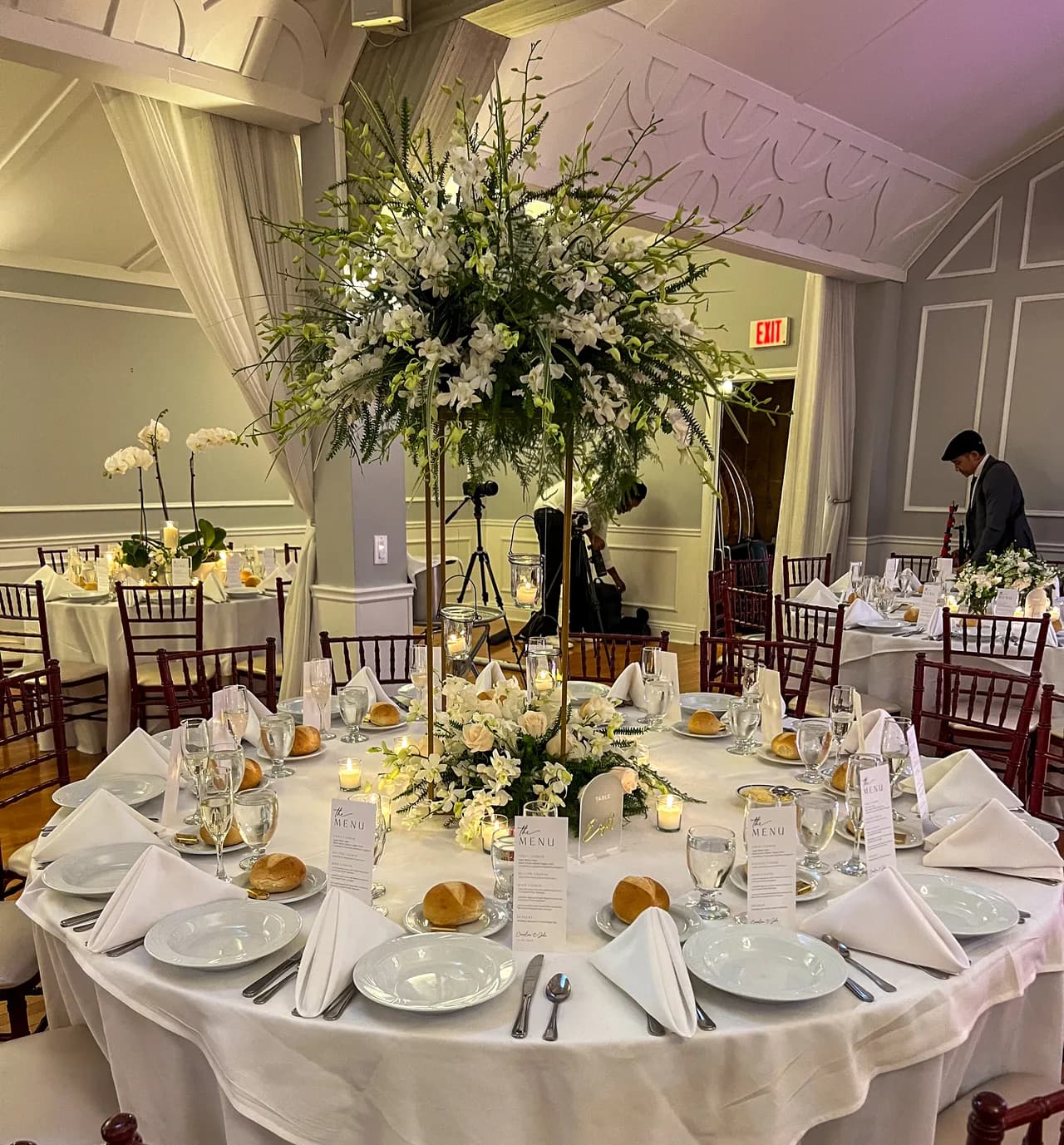 White orchid floral environment by Foliage & Floral