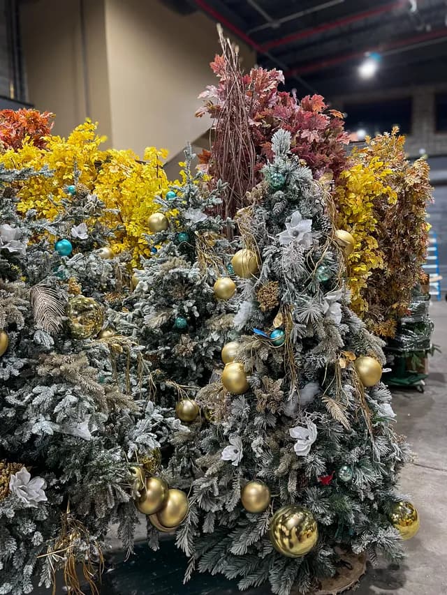 Christmas tree 12