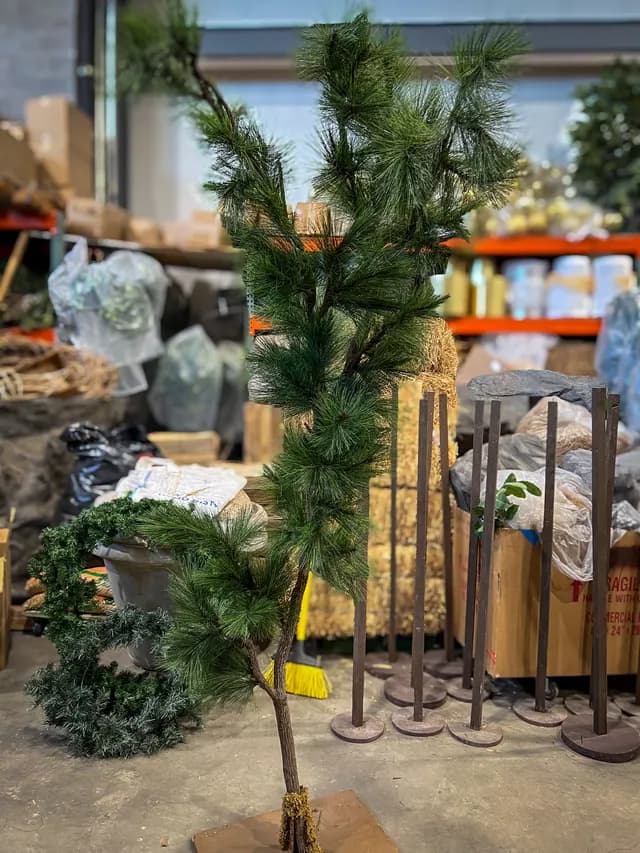 Sculpted pine tree